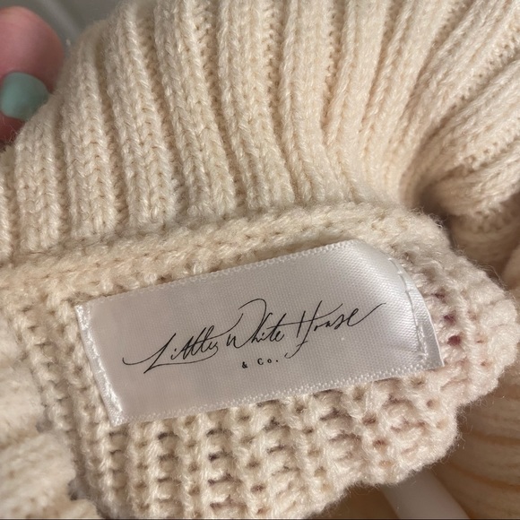 Cozy oversized turtleneck - Picture 2 of 2